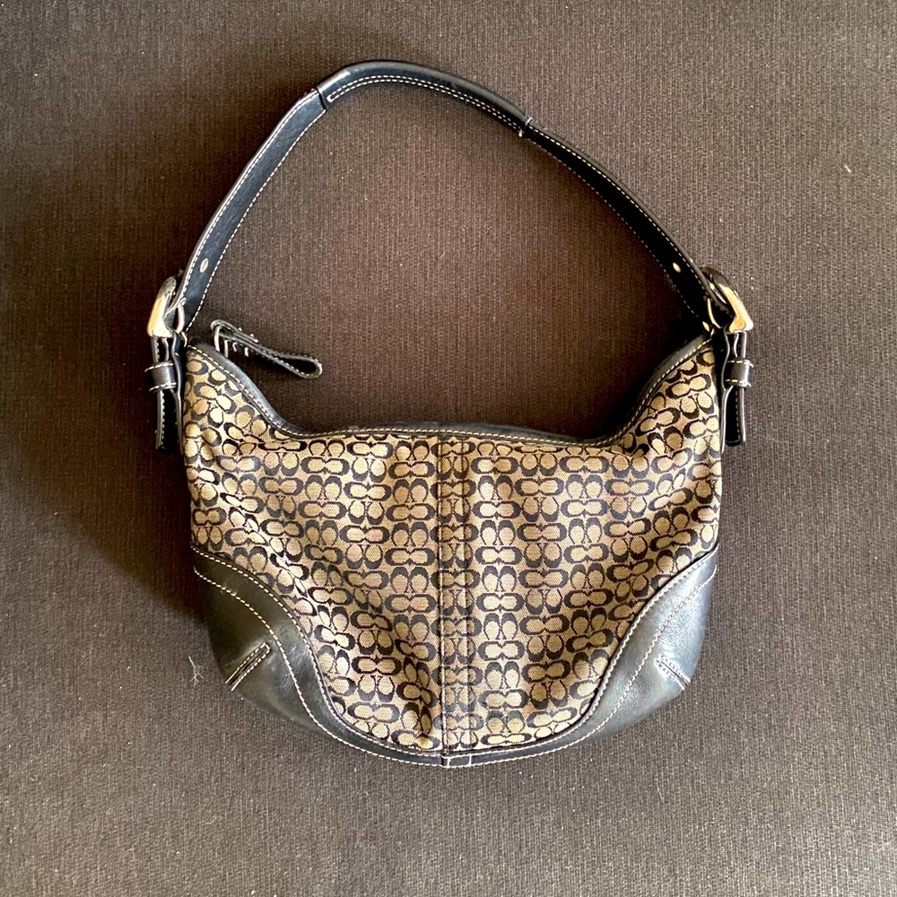 Coach little C purse